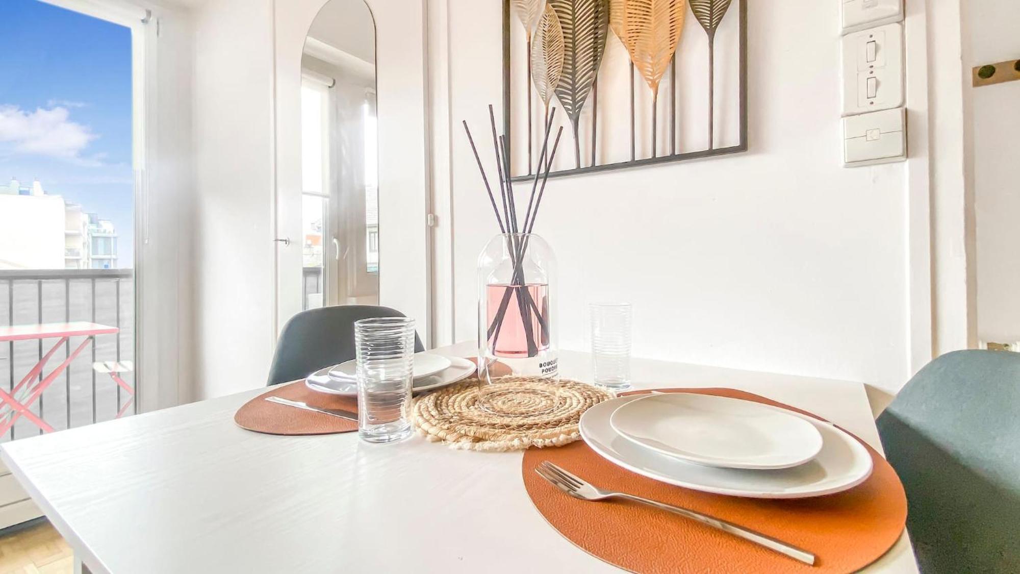 Apartment Homey Pinky - Proche Centre / Balcon Prive / Wifi