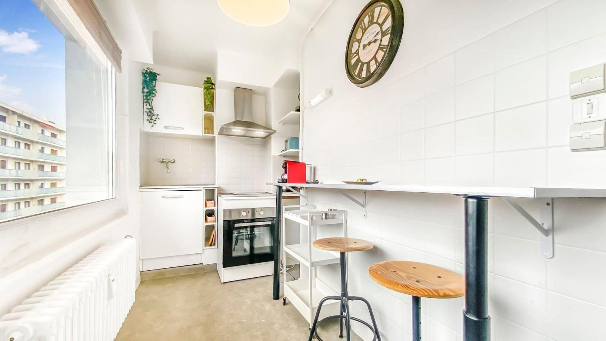 Homey Pinky - Proche Centre / Balcon Prive / Wifi Apartment Annemasse