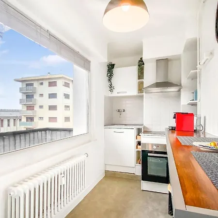 Homey Pinky - Proche Centre / Balcon Prive / Wifi Annemasse Esterno foto