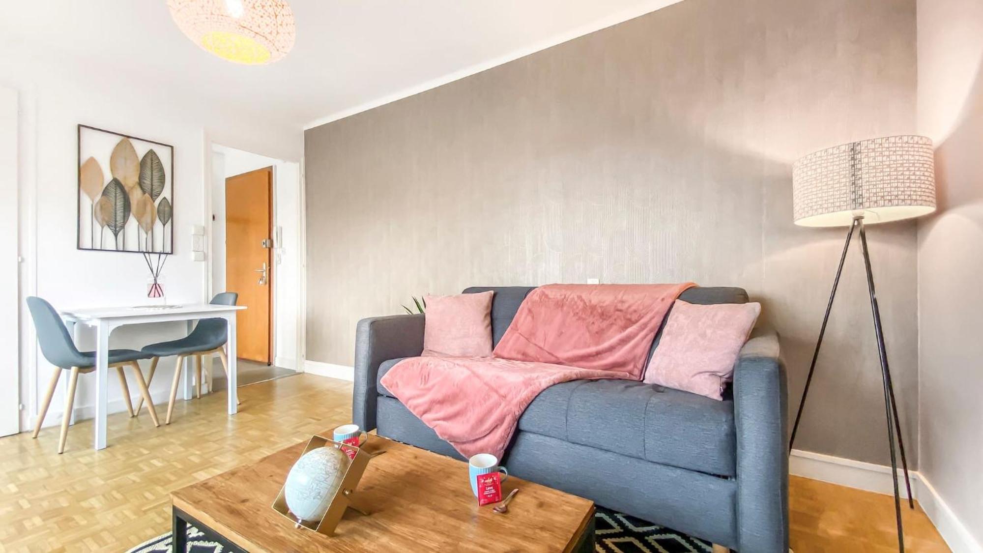 Appartamento Homey Pinky - Proche Centre / Balcon Prive / Wifi *